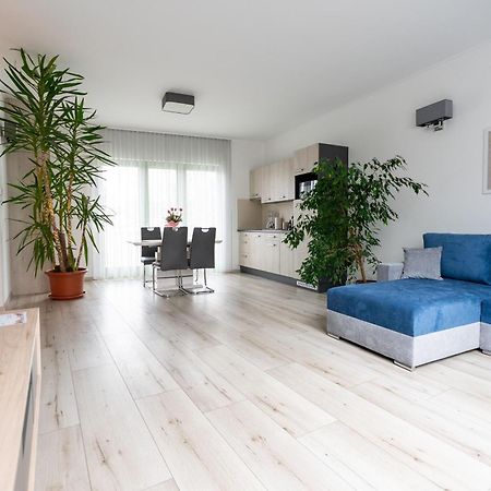 Jokai Apartman Dunafoldvar Esterno foto
