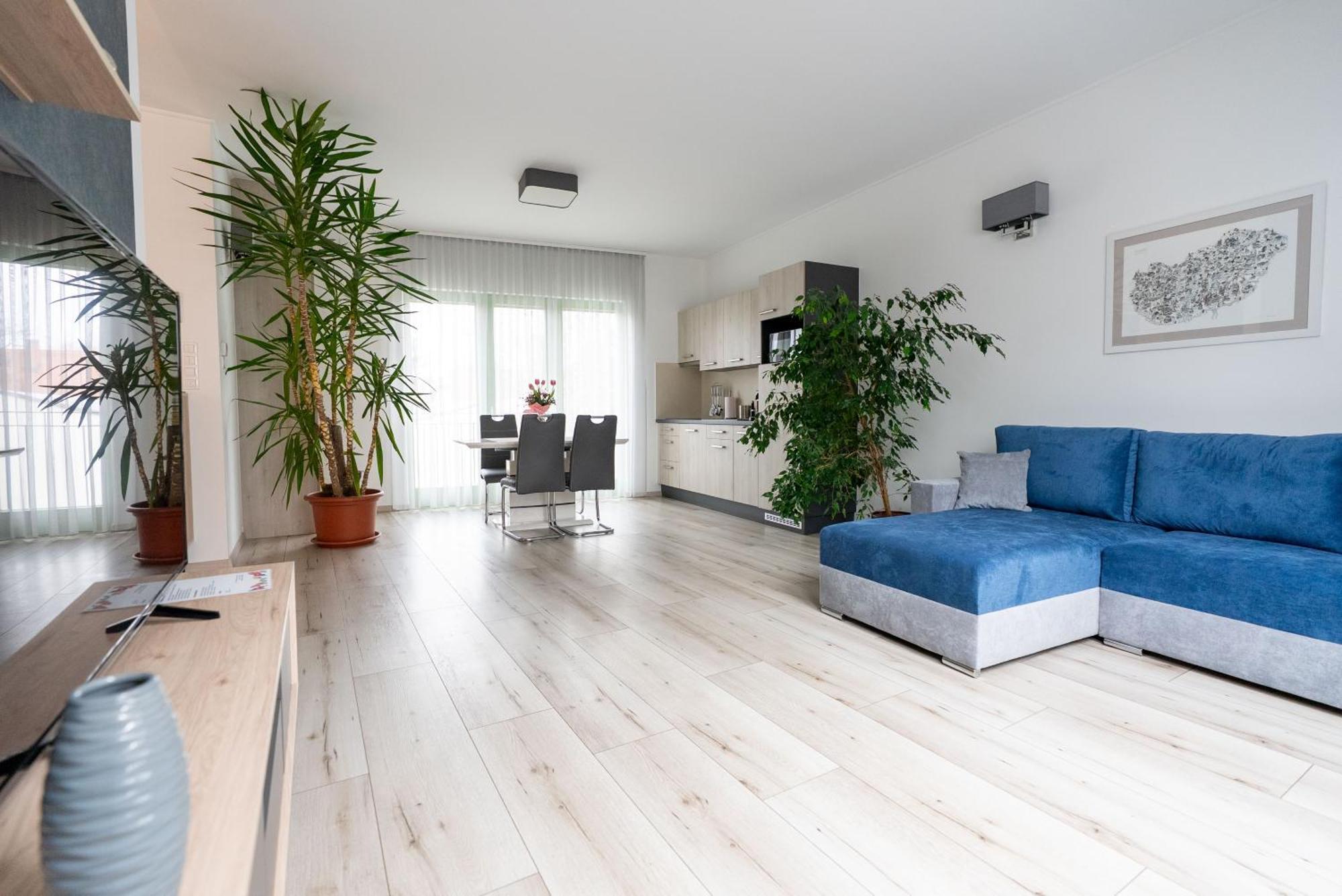 Jokai Apartman Dunafoldvar Esterno foto