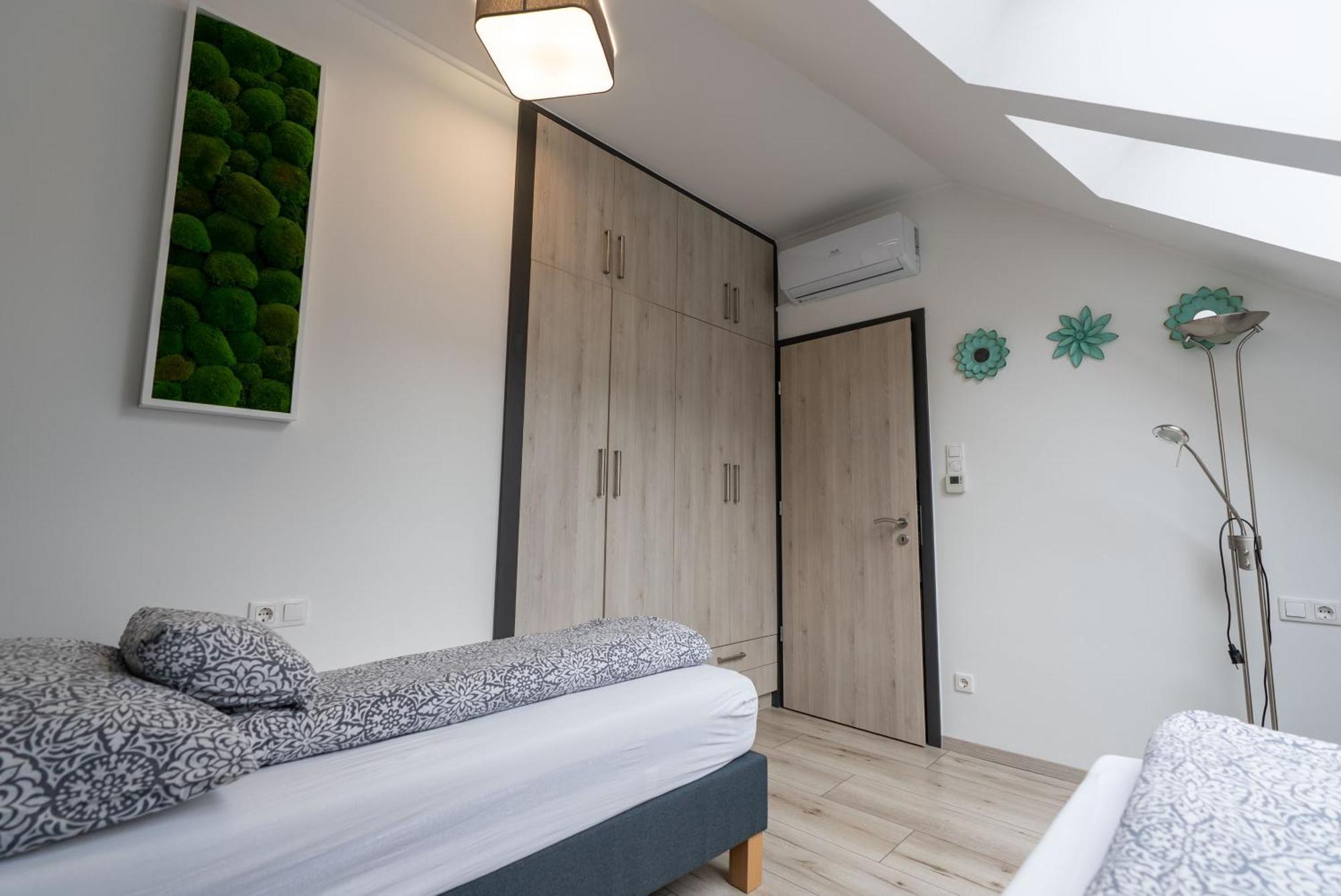 Jokai Apartman Dunafoldvar Esterno foto
